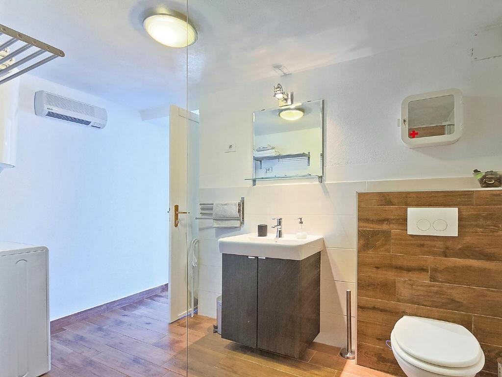 Kúpeľňa v ubytovaní Holiday Home Ravan by Interhome