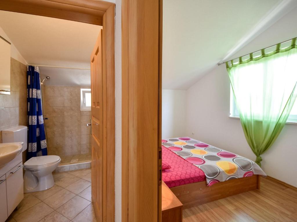 Kúpeľňa v ubytovaní Apartment Milin-4 by Interhome