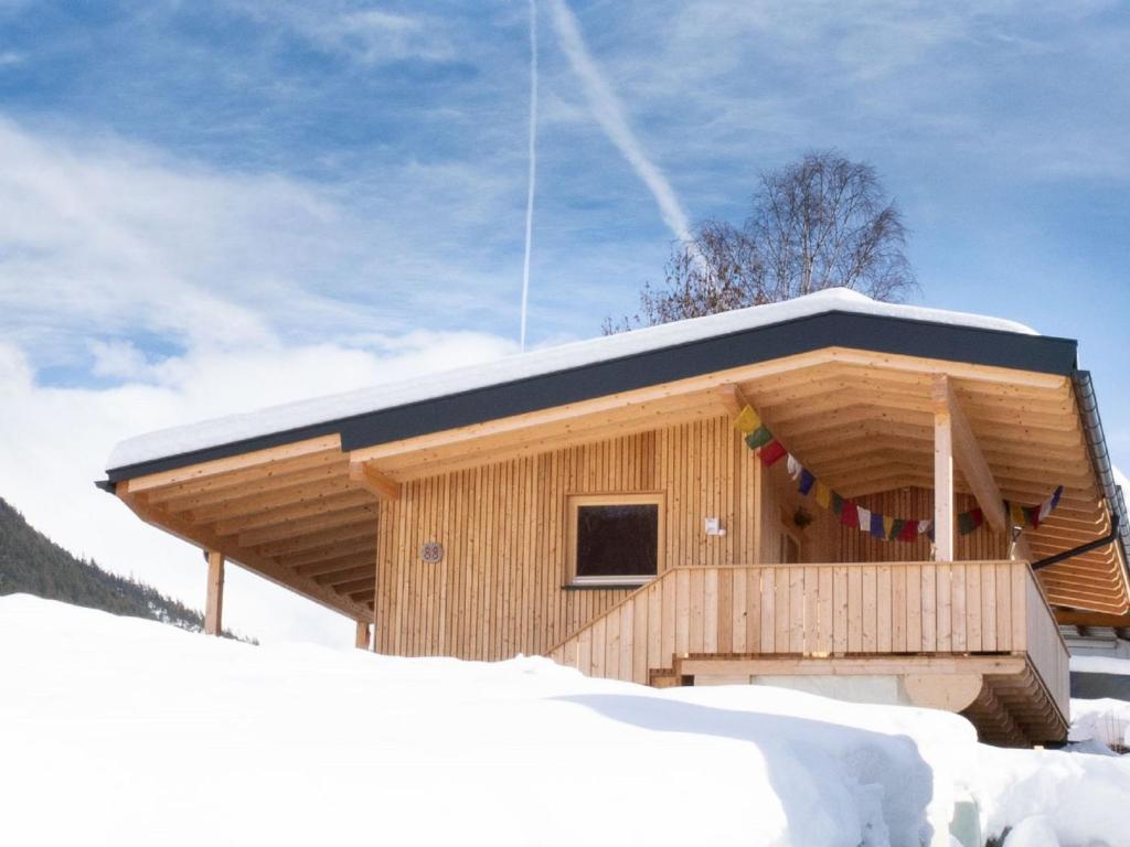 Chalet Shakti by Interhome v zime