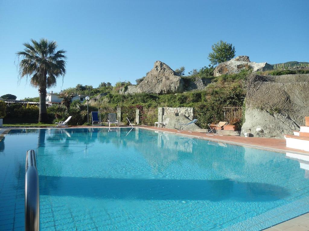 Πισίνα στο ή κοντά στο Apartment Pithecusa by Interhome