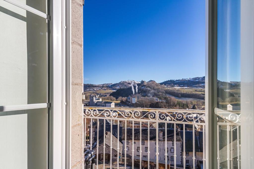 Nespecifikovaný výhled na hory nebo výhled na hory při pohledu z apartmánu