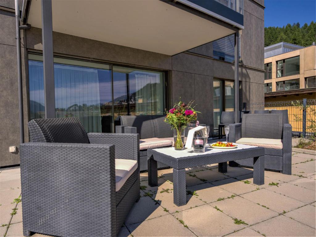 Posezení v ubytování Apartment Chesa Piz Padella - St- Moritz by Interhome