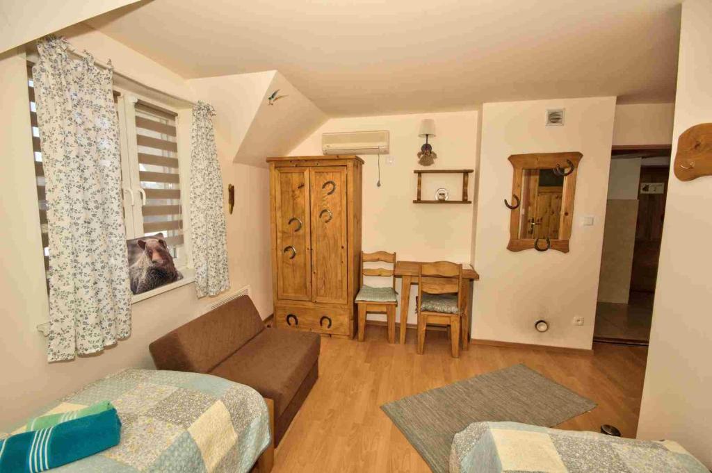 Konie2 Pokoje Gościnne - 11