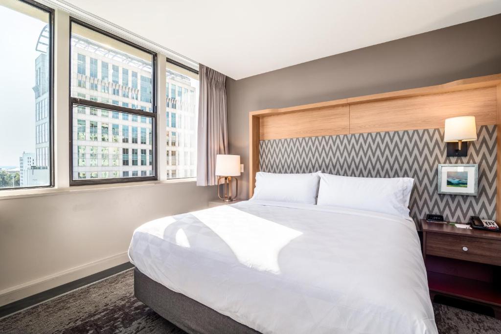 Holiday Inn Columbia - Downtown by IHG photo