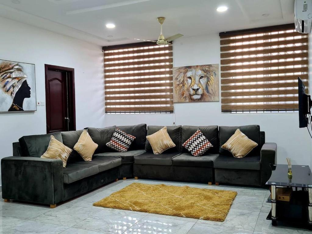 Gorgeous Quiet & Comfy-Close to Highway-Parking - Departamento