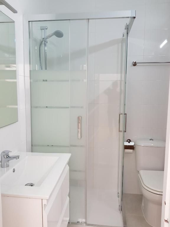 Kúpeľňa v ubytovaní Apartamentos Bajel