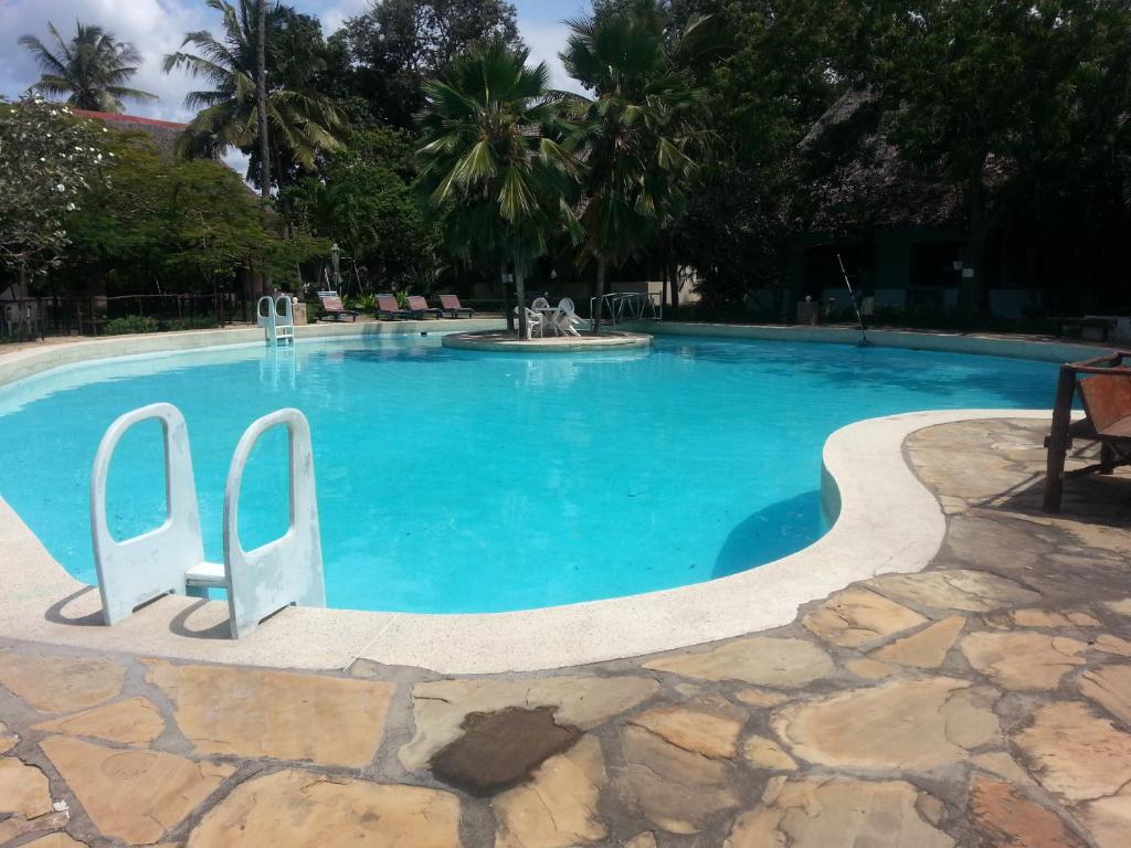 Bazén v ubytování Makuti Villas Resort nebo v jeho okolí