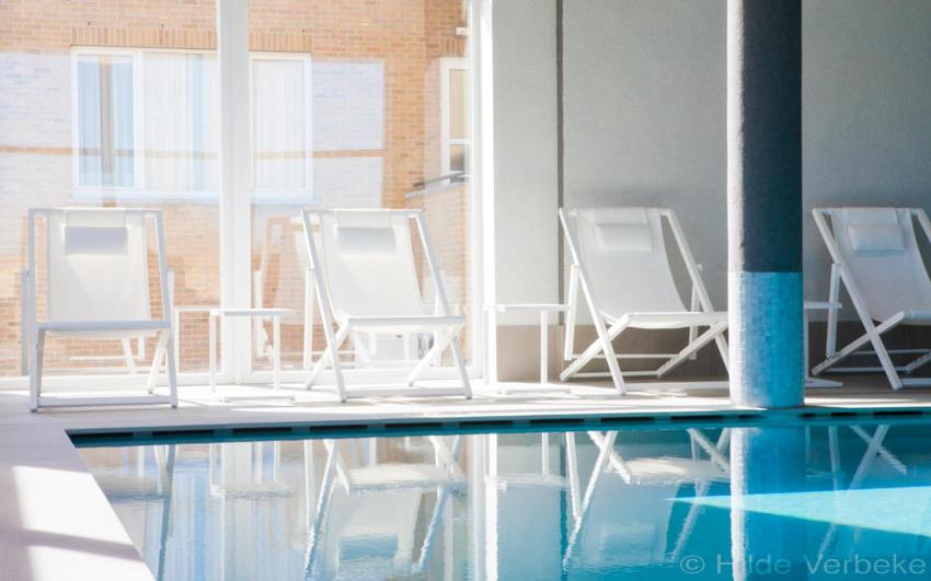Bazén v ubytování Domein Westhoek Apartment nebo v jeho okolí