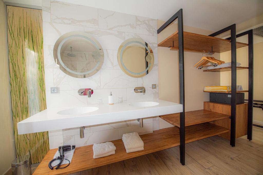 Koupelna v ubytování Boutik Hôtel 2A - Adult Only