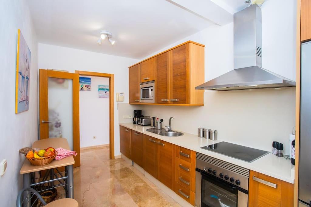 Booking.com: Villa vistas al mar, Piscina Climatizada y ...