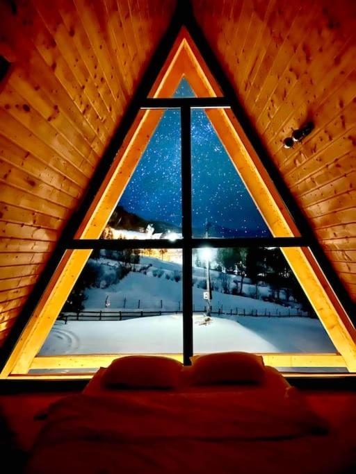 EPIC CHALET, amazing A-frame cabin for cozy moments