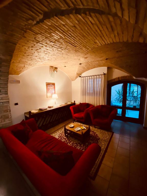 A seating area at Hotel Palazzo Brunamonti