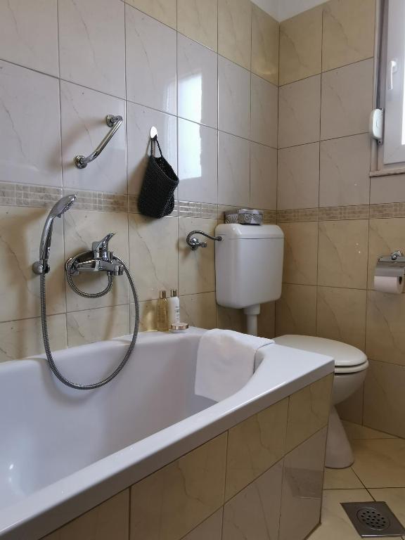 Kúpeľňa v ubytovaní Apartment Alena 1 i 2