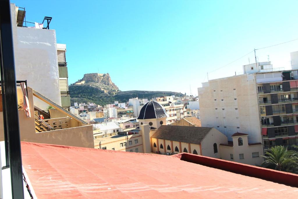 Atico loft de lujo con terraza espectacular y vista a los 2 ...