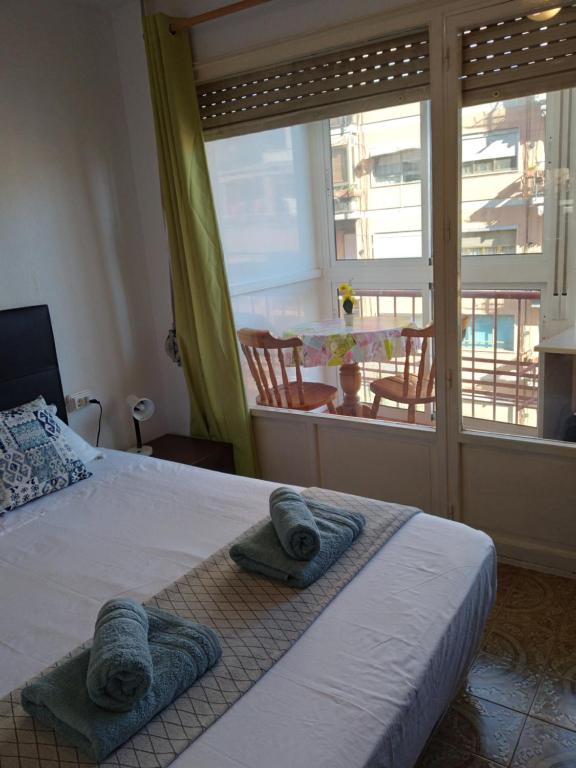 LOVE ALICANTE, Alicante – Updated 2022 Prices