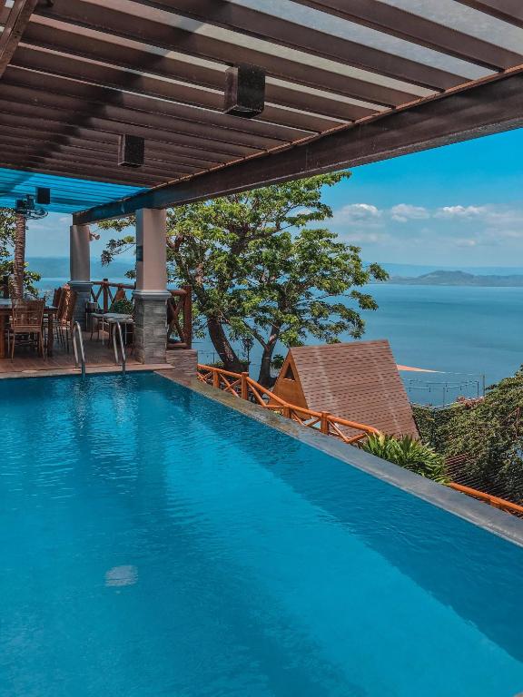 Bazén v ubytování Noni's Resort nebo v jeho okolí