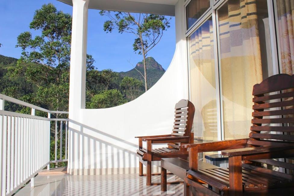 Balkón nebo terasa v ubytování Punsisi Resort - Adam's Peak