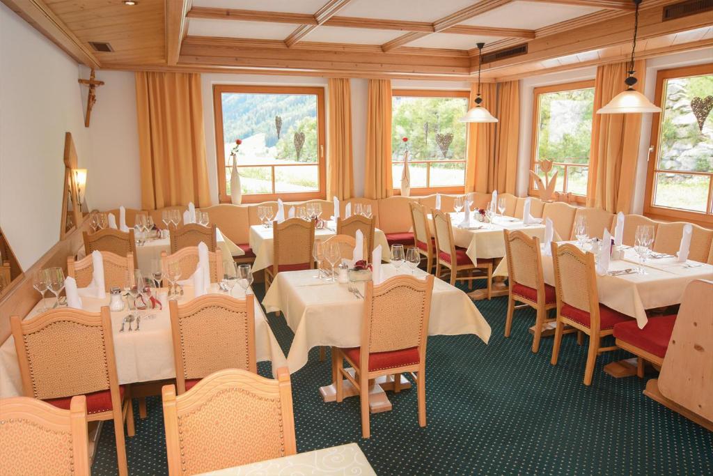 Εστιατόριο ή άλλο μέρος για φαγητό στο Hotel Sabine