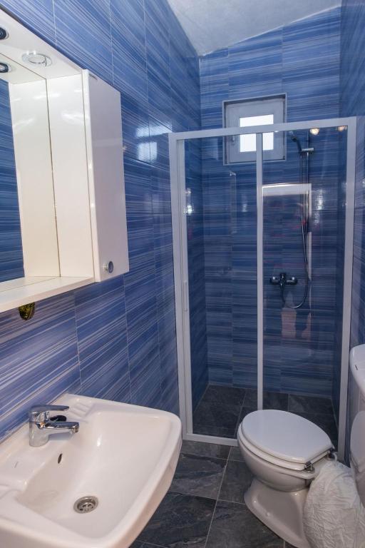 Kúpeľňa v ubytovaní Holiday Home "PANORAMA-SPORT" POOL&BAR