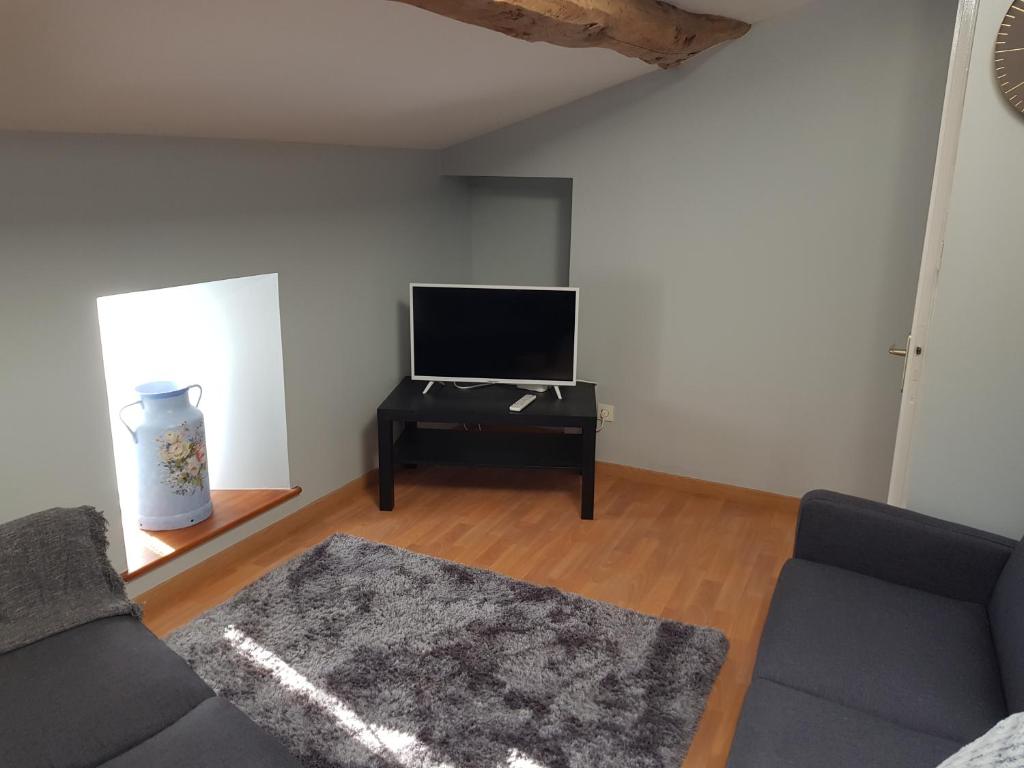 Le Pommier Chambre d'hote - Apartamento De Dos Dormitorios