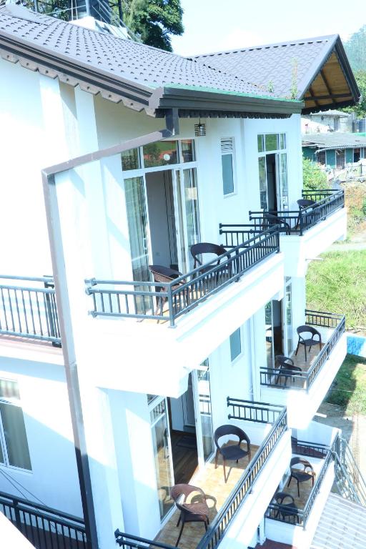 White House Bungalow Hatton - 19