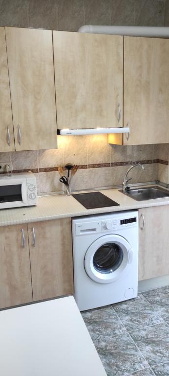 Precioso apartamento con patio - 12