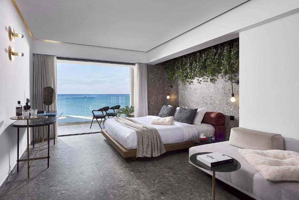 Кровать или кровати в номере Dyo Suites