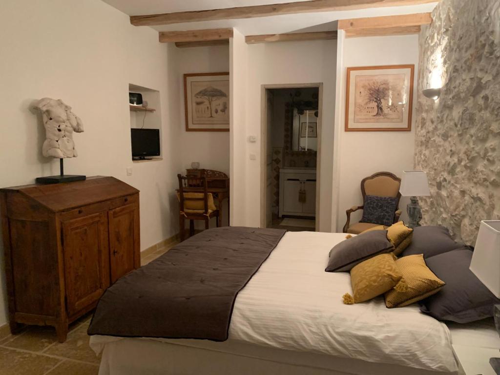 le mas des roses 1884 - Double Room With Terrace