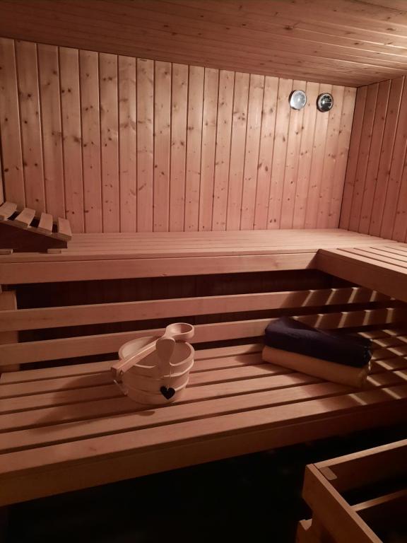 Fotografie z fotogalerie ubytování Große Auszeit Eifel mit Sauna, Kamin und Terrasse v destinaci Nettersheim