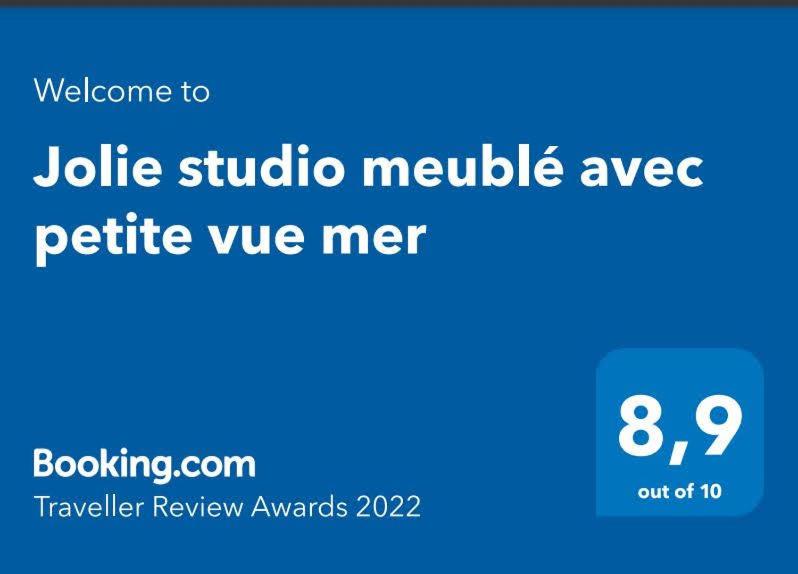 Certificato, attestato, insegna o altro documento esposto da Jolie studio meublé avec petite vue mer