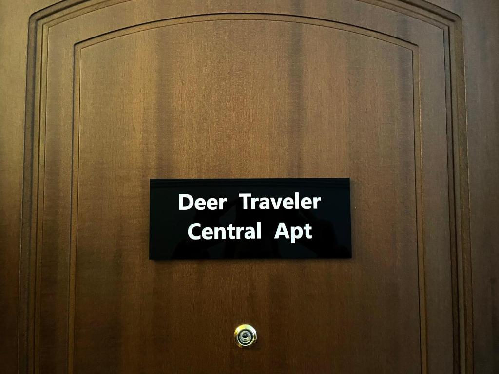 Zdjęcie z galerii obiektu 1BD - Deer Traveler Central Apt w Salonikach