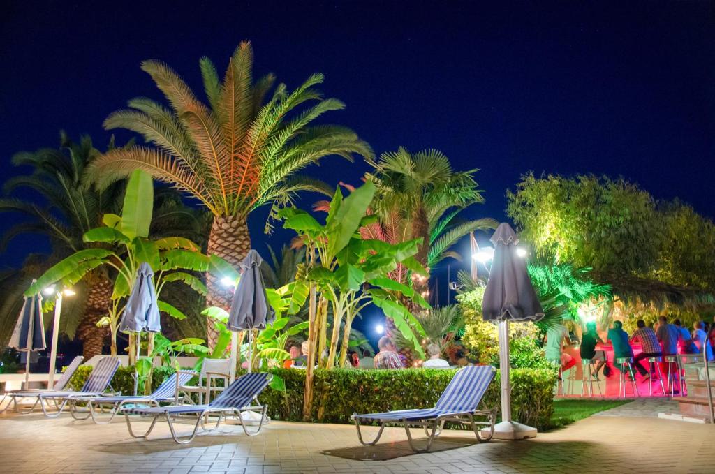 Zahrada ubytování Athos Hotel