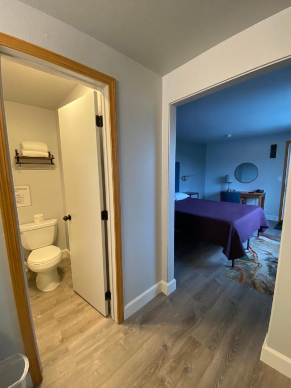 Koupelna v ubytování Aircrest Motel