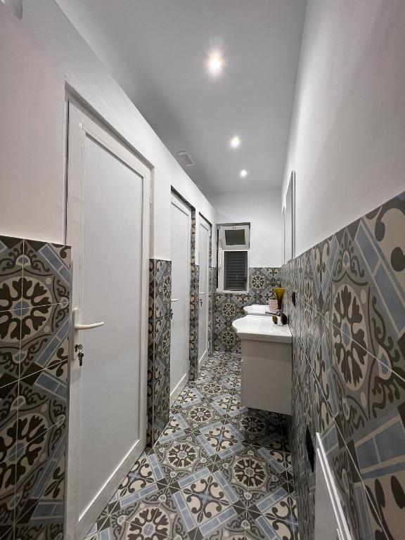 The Bearded Dad Hostel - Image 2