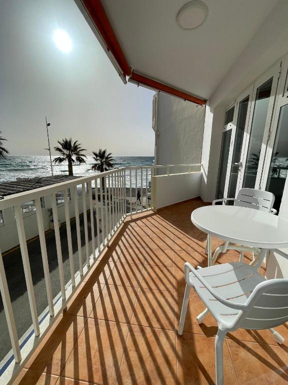 Balkón nebo terasa v ubytování Nerja city center & sea view Torresol