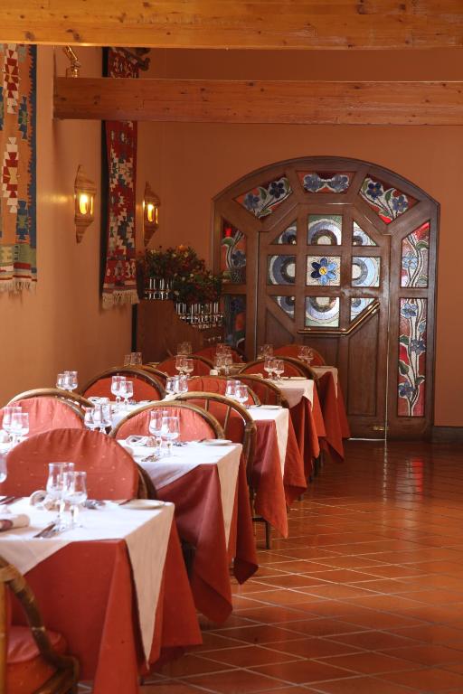 Restaurace v ubytování HOTEL SPA MONTANA