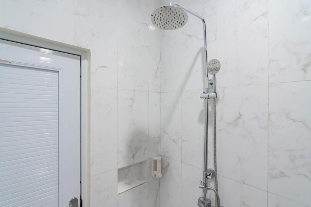 Sans Resort Parung Bogor - Suite