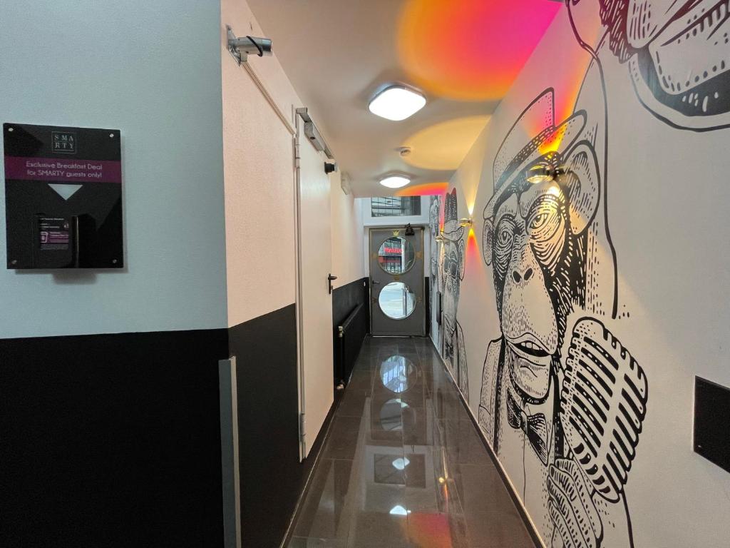 SMARTY Cologne Dom Hotel - Boardinghouse - KONTAKTLOSER SELF CHECK-IN - Resim 14