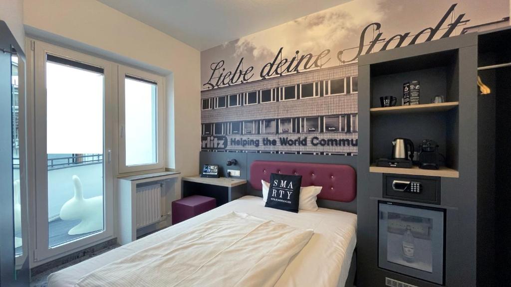 SMARTY Cologne Dom Hotel - Boardinghouse - KONTAKTLOSER SELF CHECK-IN - Eenpersoonskamer