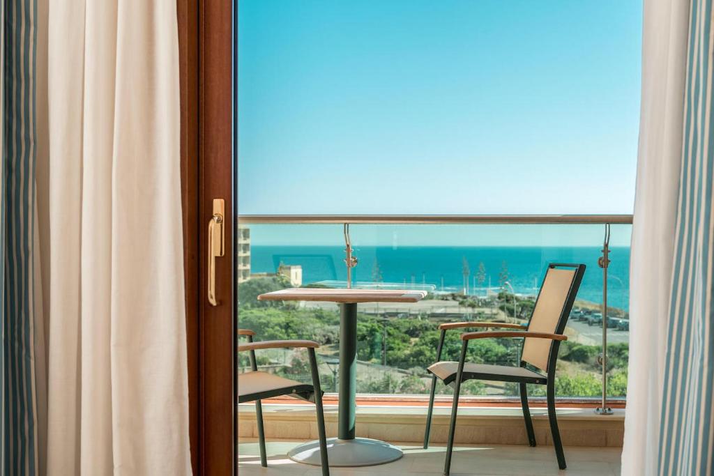 Nespecifikovaný výhled na moře nebo výhled na moře při pohledu z hotelu