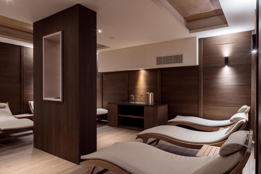 Lázně a/nebo wellness v ubytování Smy Carlos V Wellness & Spa Alghero