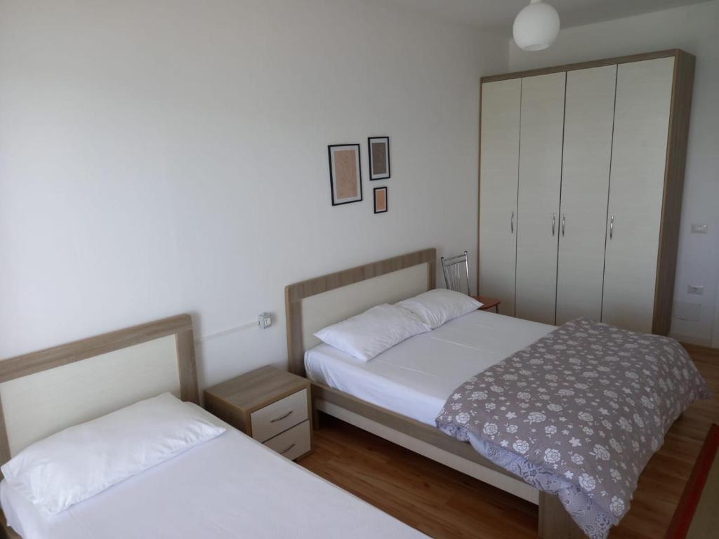 Hermes Apartment - Image 2