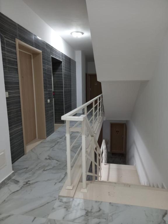 Hermes Apartment - Image 9