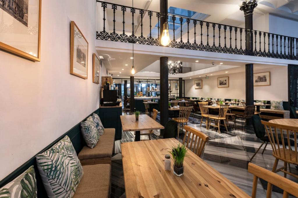 Petit Palace Plaza de la Reina, Valencia – Bijgewerkte ...