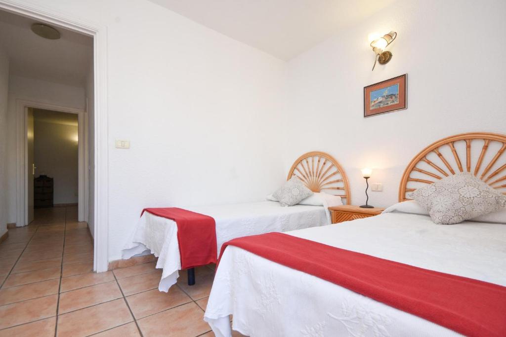 Las Flores 7 - Two Bed with 6-seater jacuzzi, פלאייה דה לאס ...