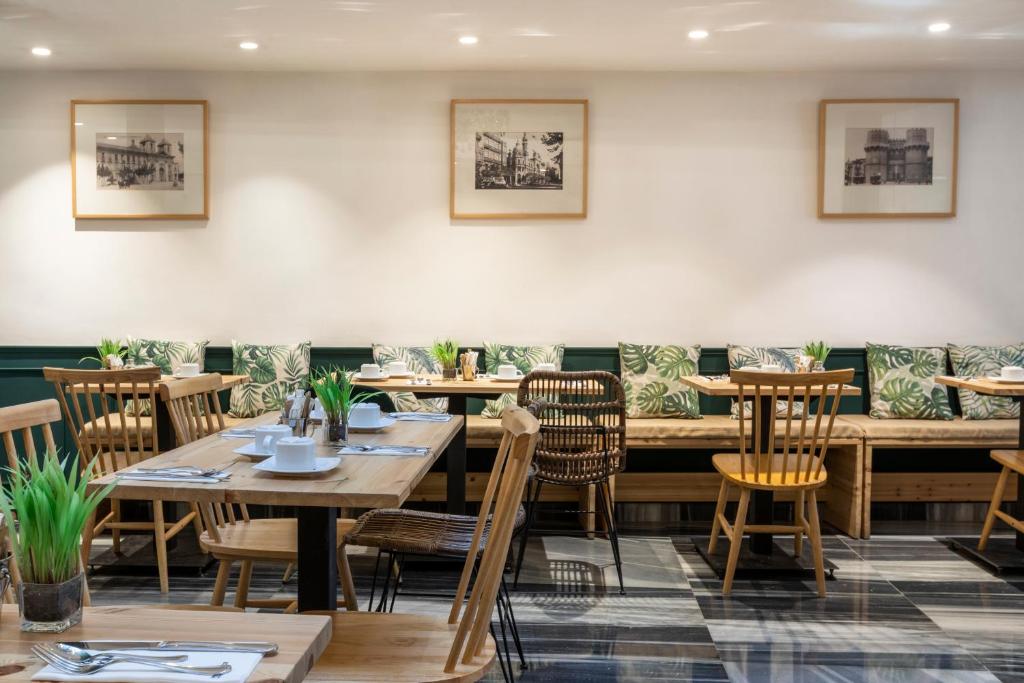 Petit Palace Plaza de la Reina, Valencia – Updated 2023 Prices