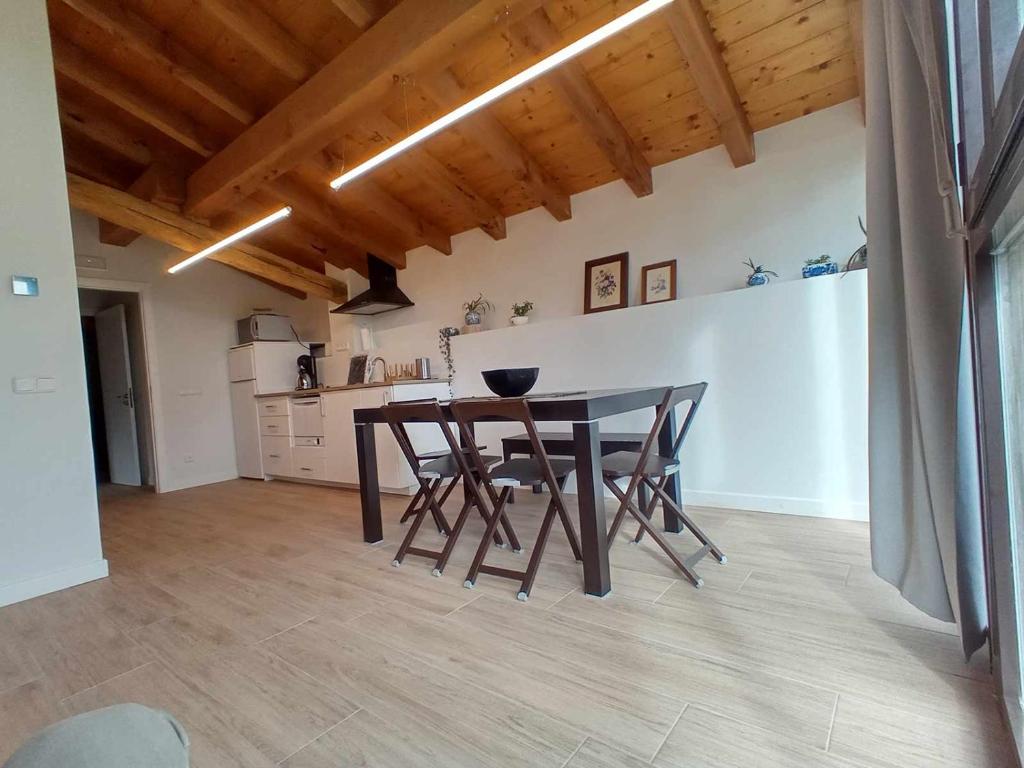 Kuchyň nebo kuchyňský kout v ubytování Mokorroko Borda Hostal Rural