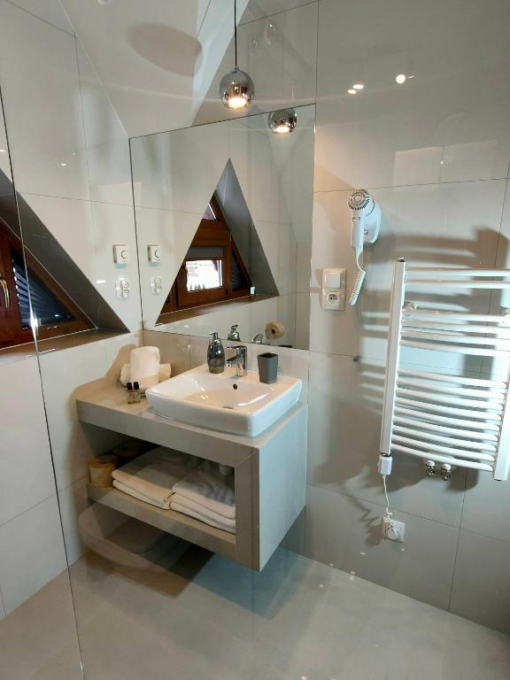 Apartamenty, pokoje PRZY TERMACH - 70 m Termy Szaflary, 150 m Gorący Potok - 11