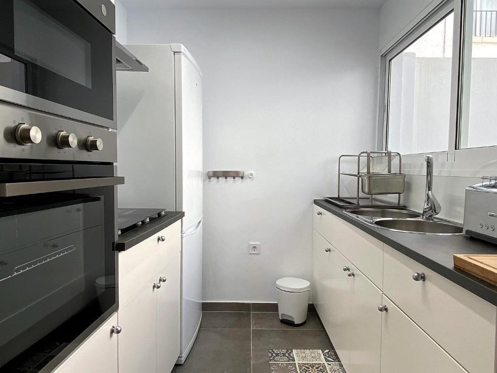 Kuchyňa alebo kuchynka v ubytovaní Casa Los Tejares Casasol