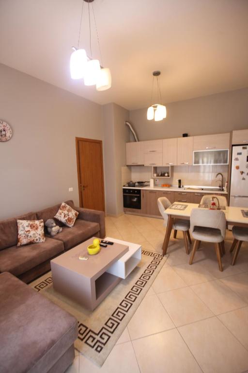 D & G Apartment - Image 4